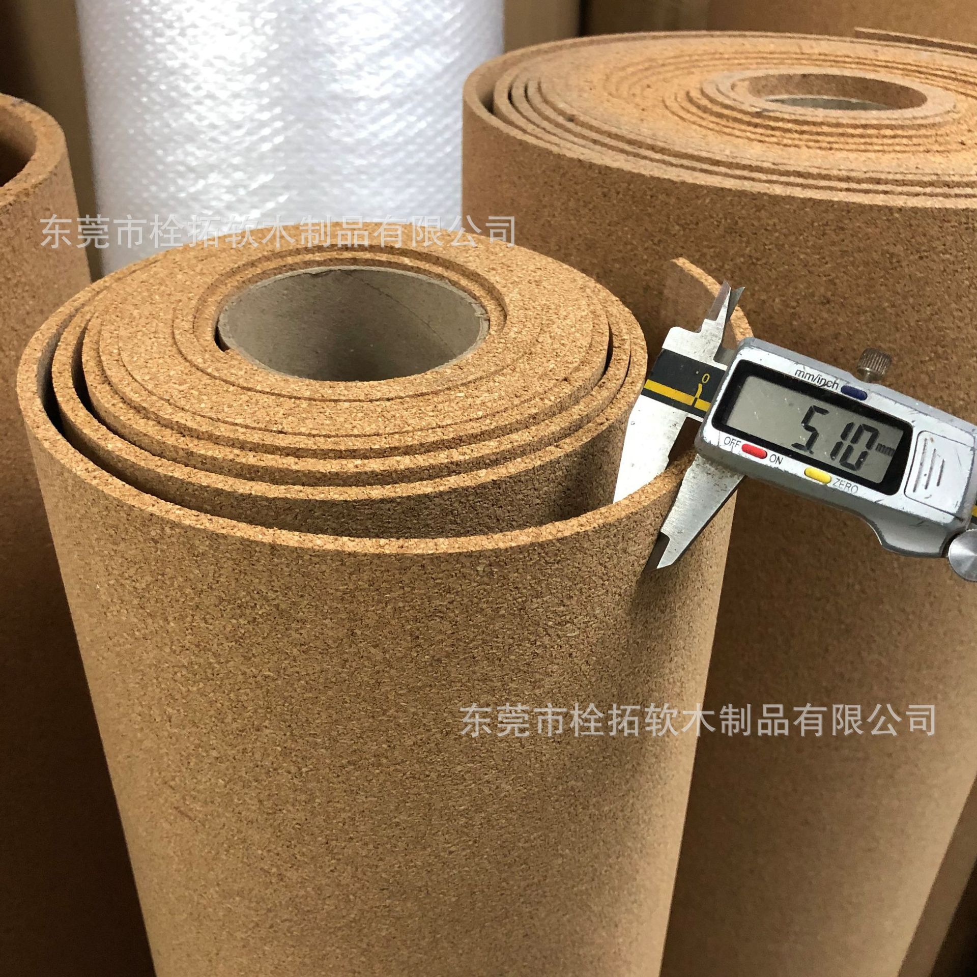 Factory Direct Sales 0.8-12mm Cork Roll Photo Wall Message Board Bulletin Board Thumbtack Board Water Pine Board