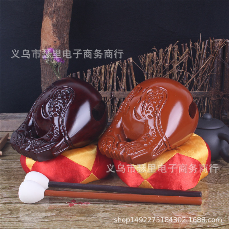 Factory direct supply camphor wood fish solid wood carving wood fish all kinds of Buddhist scriptures worship Buddha tools wholesale with cushions wooden sticks