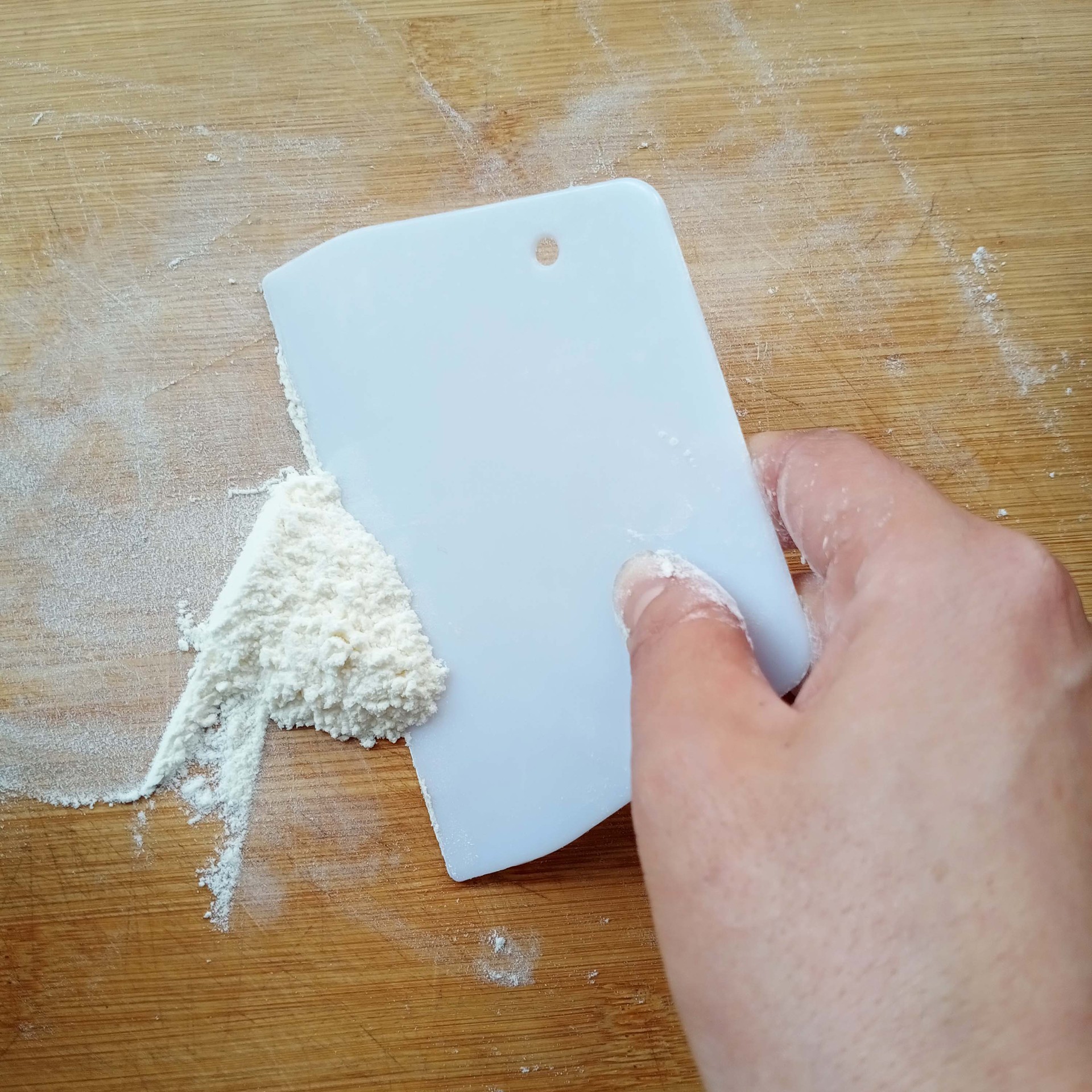 Baking Tools Plastic Scraper Small Trapezoidal Scraper Scraper Dough Cutter Putty Powder Scraper