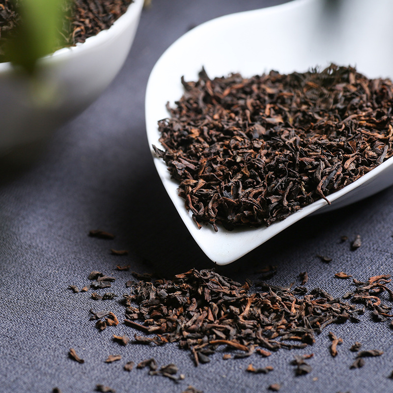 Yunnan bulk court Pu'er tea cooked tea broken tea bulk tea black tea wholesale small green orange bag tea raw materials