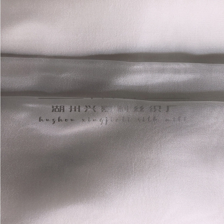 5mm foreign textile 140 door width Geng Juan electric textile luster transparent silk fabric feels soft and skin-friendly