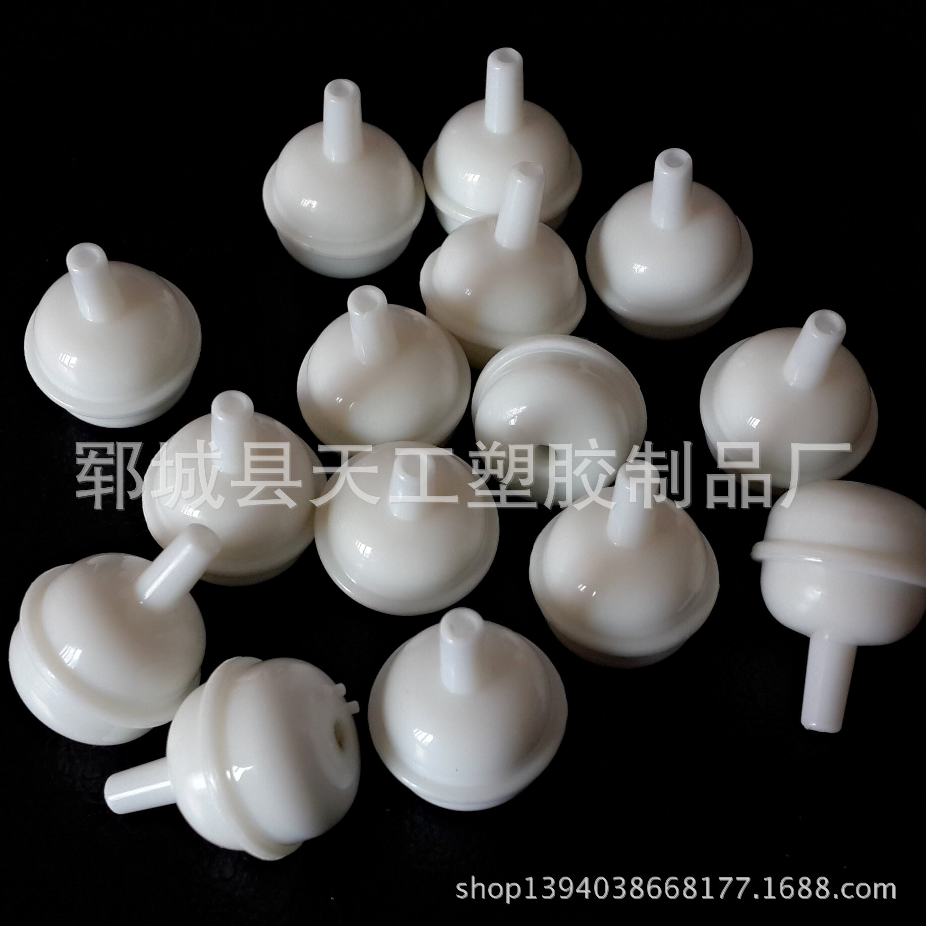 Bottle with PP beads, suction beads, straw head. The straw ball. Bottle ball. Absorbent beads, gravity ball.