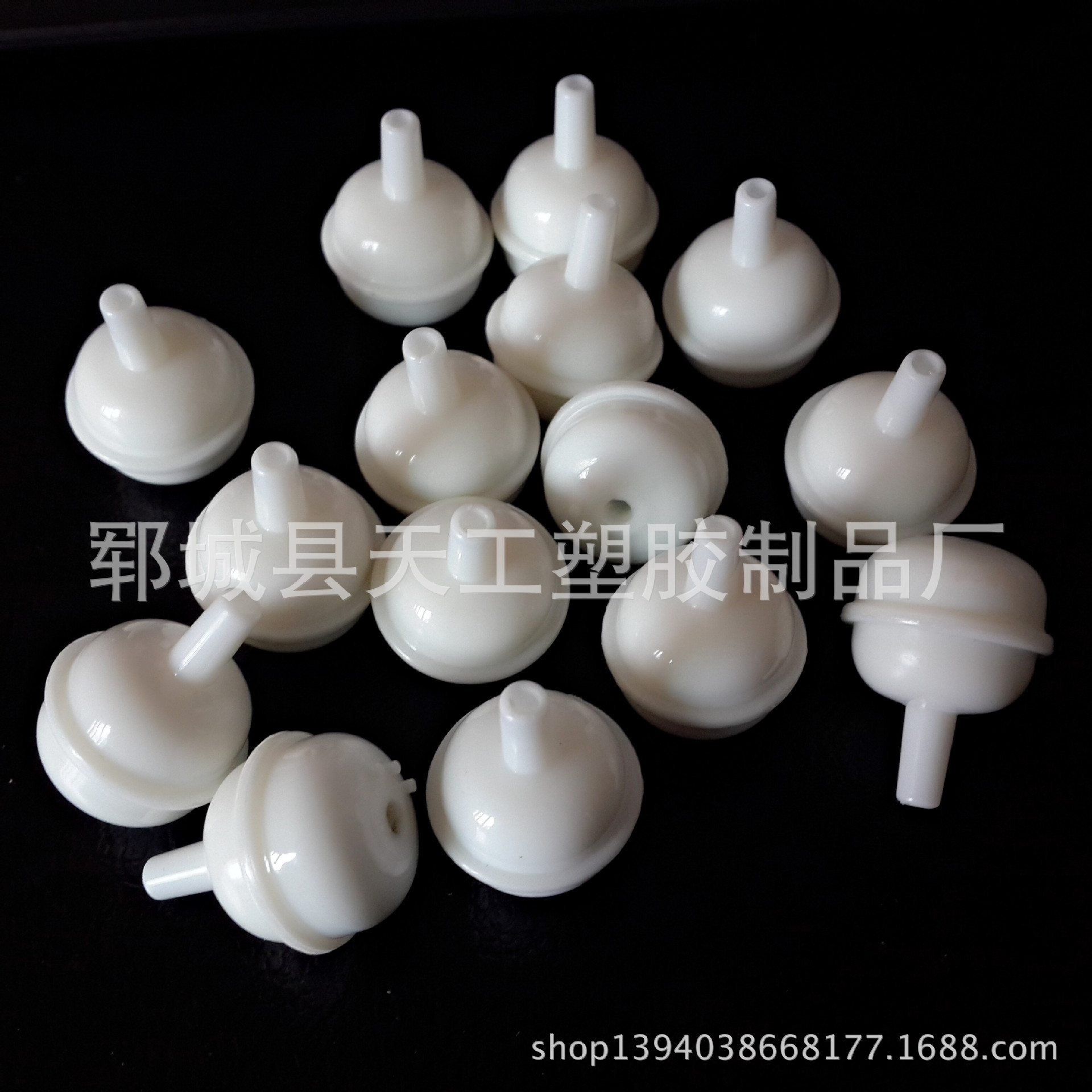 Bottle with PP beads, suction beads, straw head. The straw ball. Bottle ball. Absorbent beads, gravity ball.