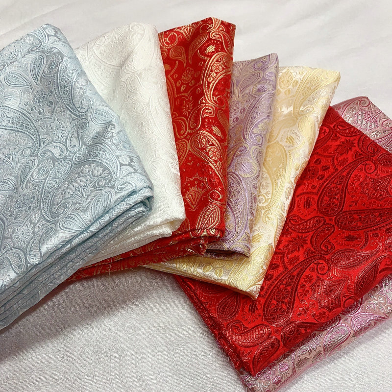 Manufacturers supply imitation Sanwu brocade pipa Flower jacquard fabric children's cheongsam New Year greeting clothes handmade and other fabrics