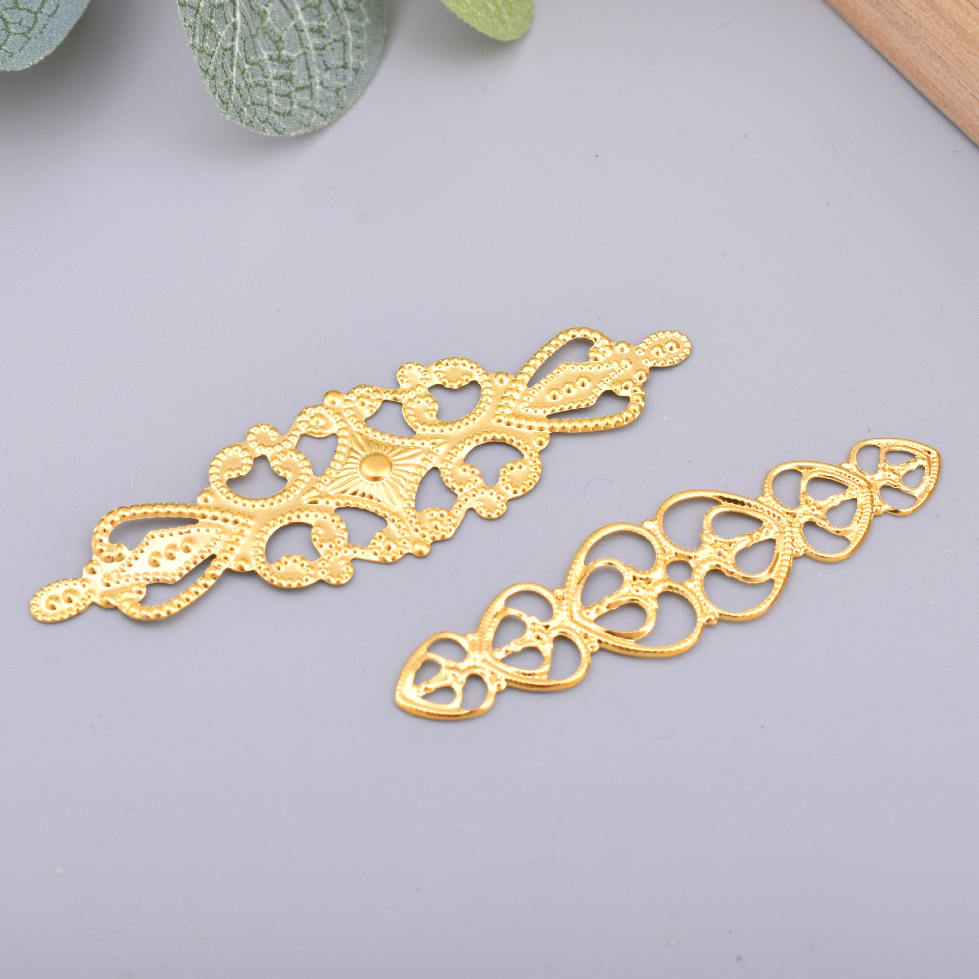 Long hollow roll ring Flower hairpin material DIY jewelry accessories ancient costume step shake accessories spot wholesale