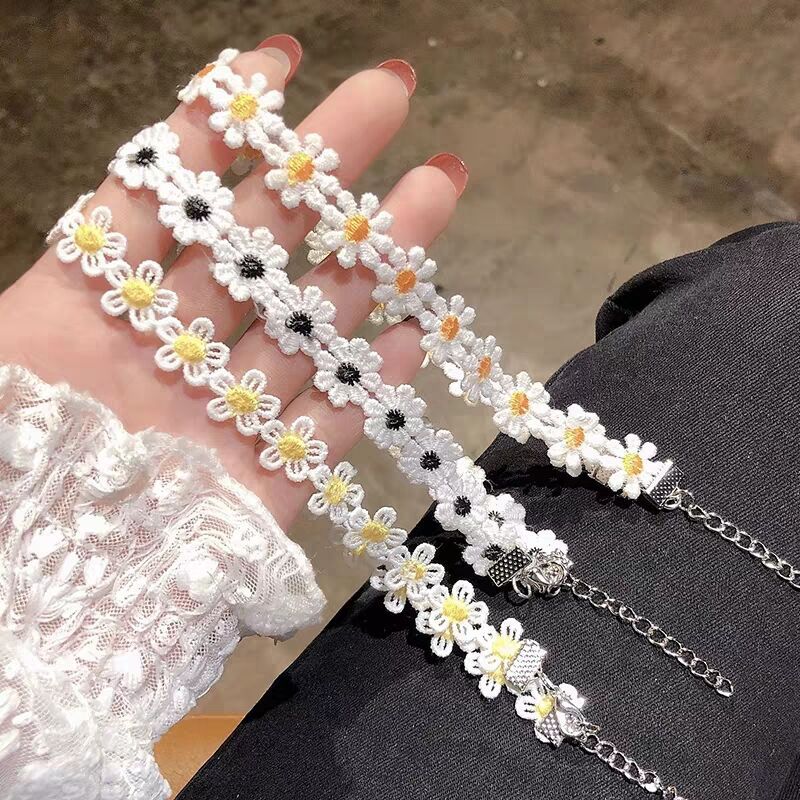 Популярная миленькая чокер в виде маленькой ромашки, цепочка на ключицу, женское простое элегантное сладкое ожерелье на шею