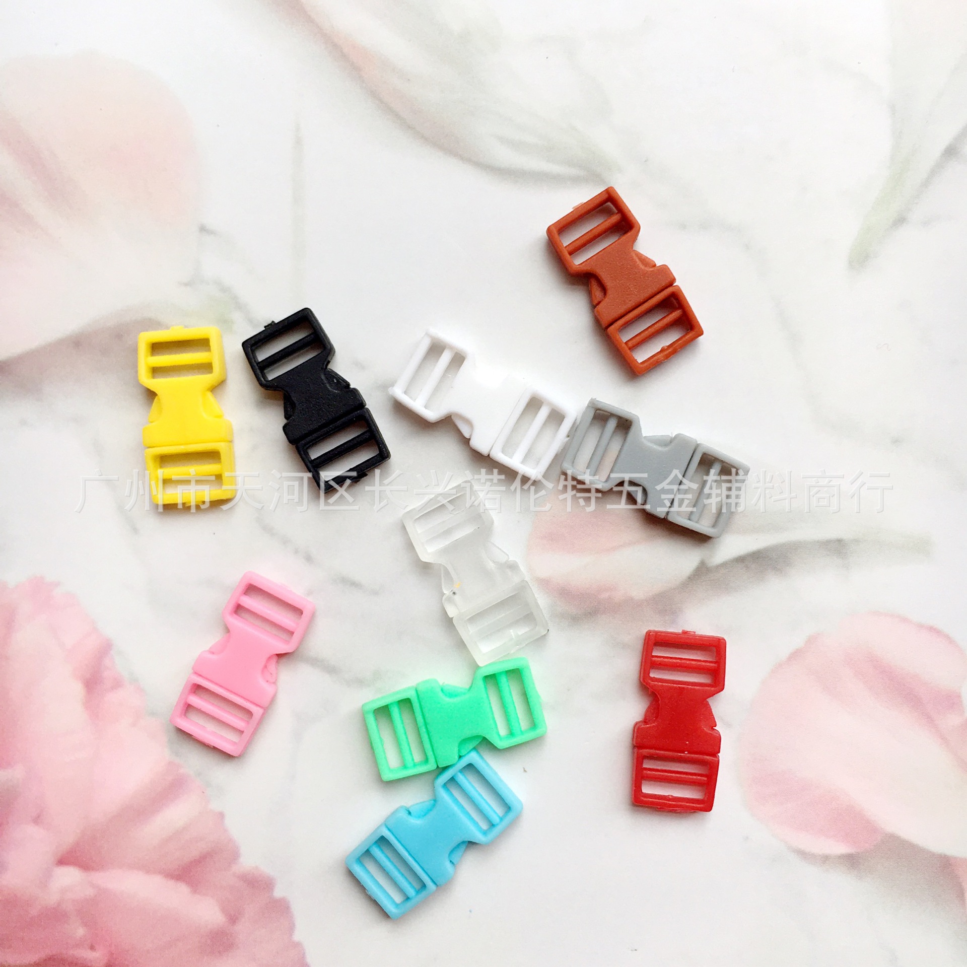 6mm mini buckle doll backpack buckle bjd doll book bag buckle doll clothes button plastic buckle accessories