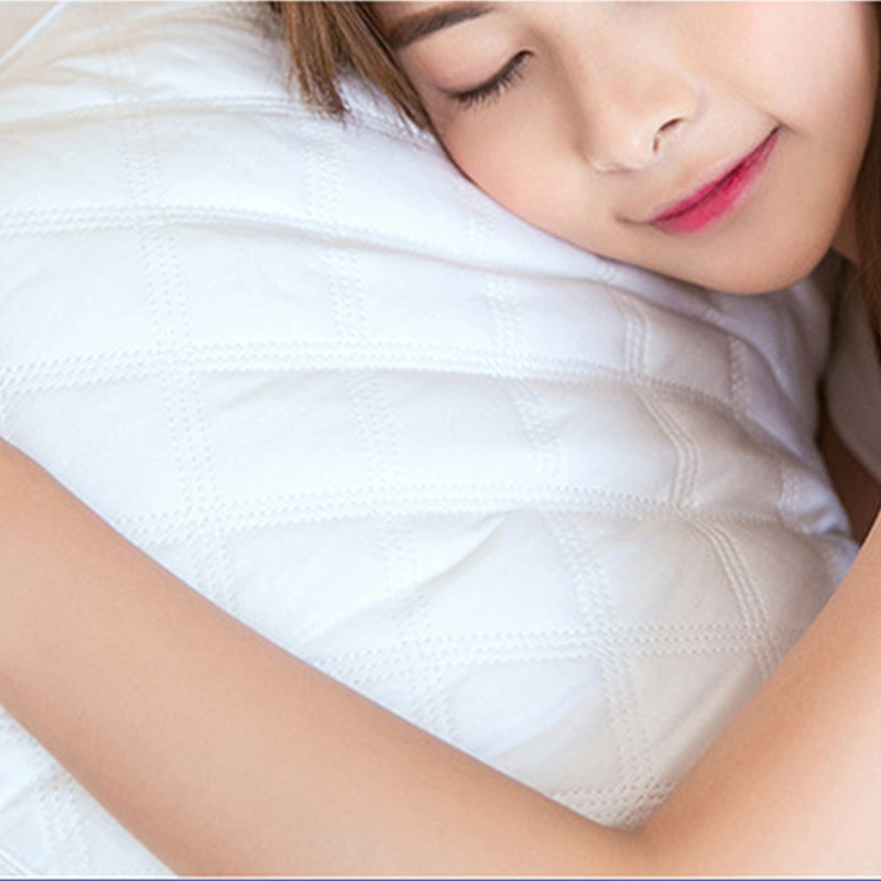 Factory wholesale three-dimensional feather velvet pillow five-star hotel adult student pillow will sell gifts wholesale