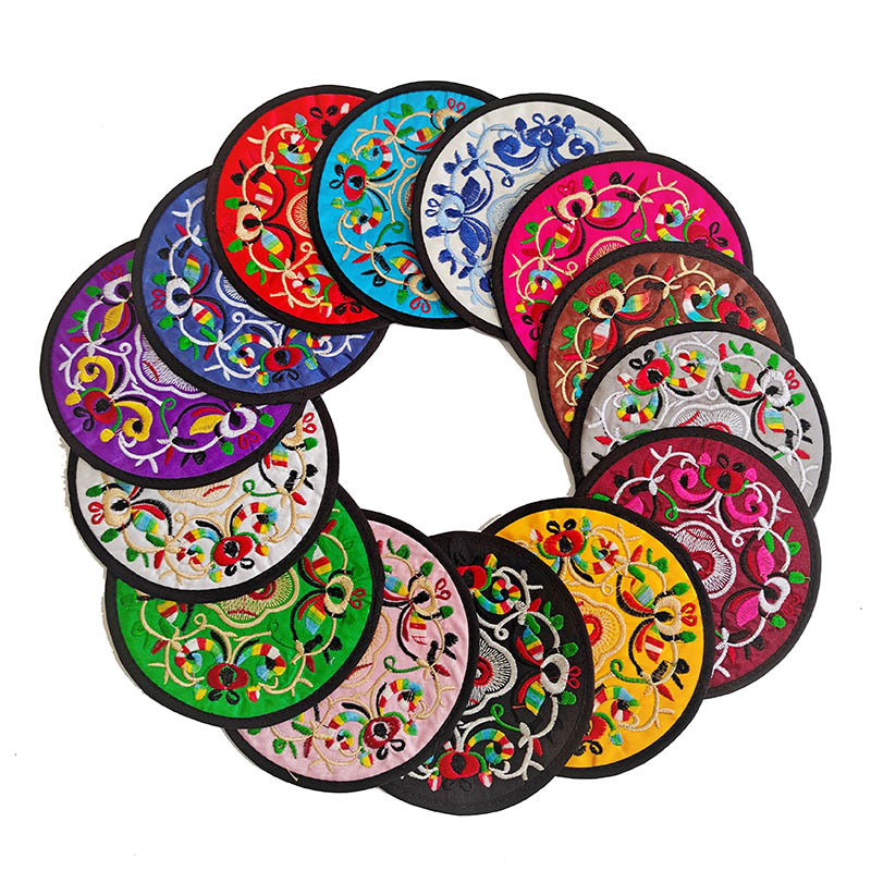 Оптовая продажа китайских вышитых круглых подставок, вышивальные изделия, подарки за границу, чайные подставки, коврики для мисок, теплоизоляционные подушки