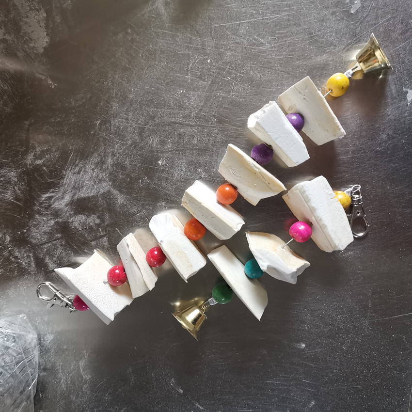 Grinding and Desalted Cuttlefish Bone Parrot Hamster Crawling Pet Molar Bird Toy Pet Bird Food Sea Turtle