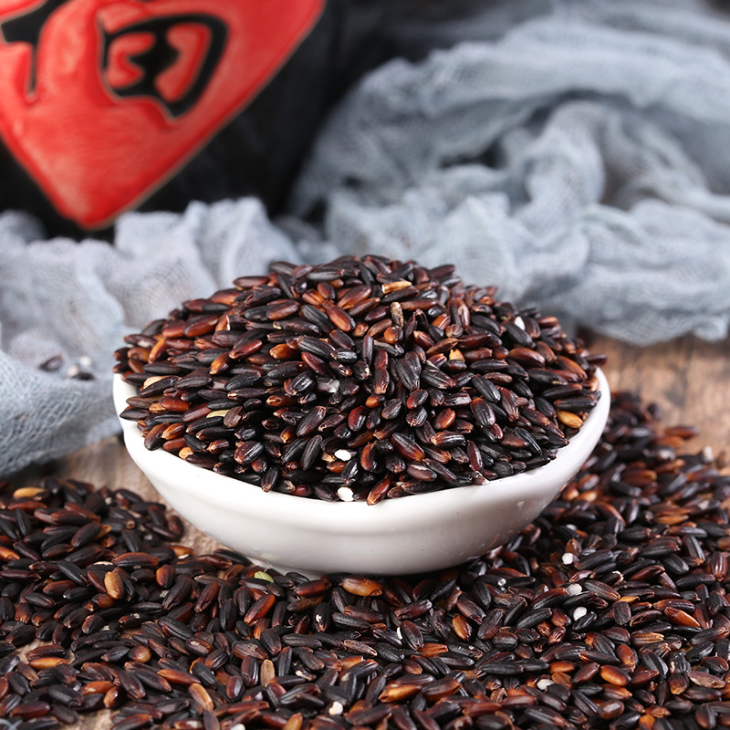 Supply of cooked blood glutinous rice, coarse cereals, soybean milk powder, grinding raw materials, low-temperature baking, cooked black glutinous rice in bulk