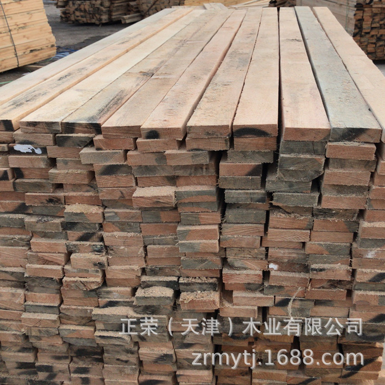 Factory custom processing building formwork project with sleeper fumigation solid wood pine wood square wood plate wholesale