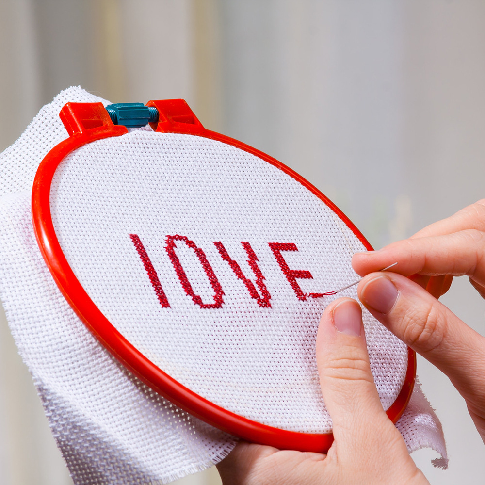 Mesh cloth black and white cross stitch embroidery cloth medium grid 11CT embroidery cloth cotton cross stitch embroidery cloth wholesale