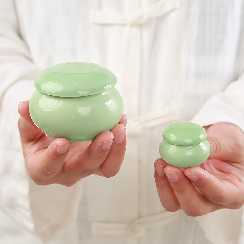Factory Straight Mini Ceramic Small Tea Jar Rouge Jar Antique Fragrance Paste Sealed Jar Fragrance Powder Jar Medicinal Paste Jar
