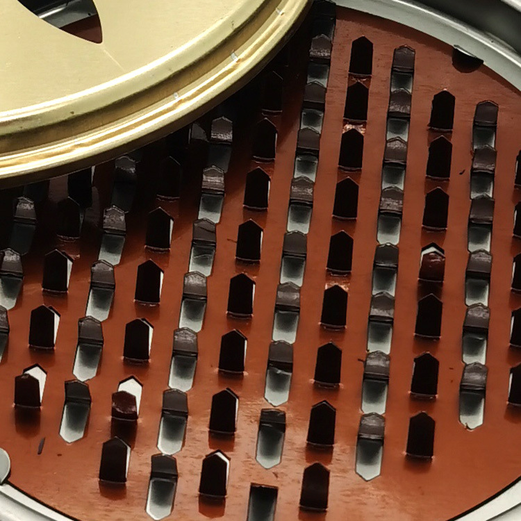 Portable Serrated Mosquito Coil Holder with Cover, Mosquito Coil Tray with Spikes, Mosquito Coil Tray with Cover, Household Mosquito Coil Box with Ash Tray