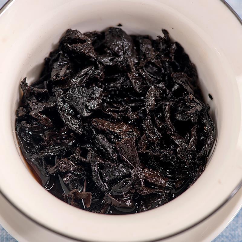 Wholesale Yunnan Pu'Er Tea Ripe Tea Eight-Year Aged Pu'Er Tea Cake Pu'Er Menghai Yunnan Seven Sons Cake Tea