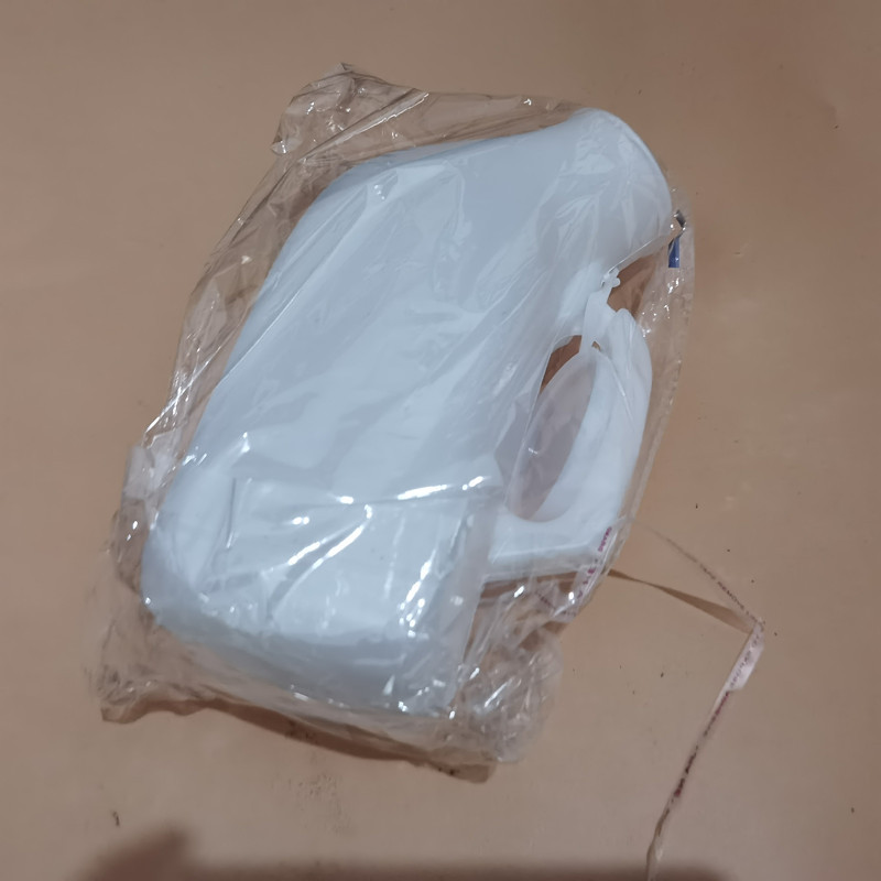 Old People Urinal Household Urinal with Lid for Men and Women Urinal Plastic Urinal with Urinal Pot 1200