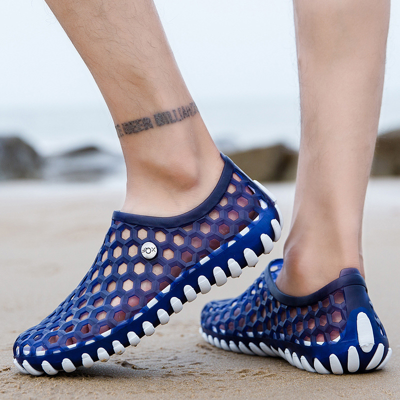 Hole Shoes Men's 2024 Summer New Arrival Men's Beach Shoes Men's Fashionable Outwear Soft Bottom Hoodle Sandals for Hair