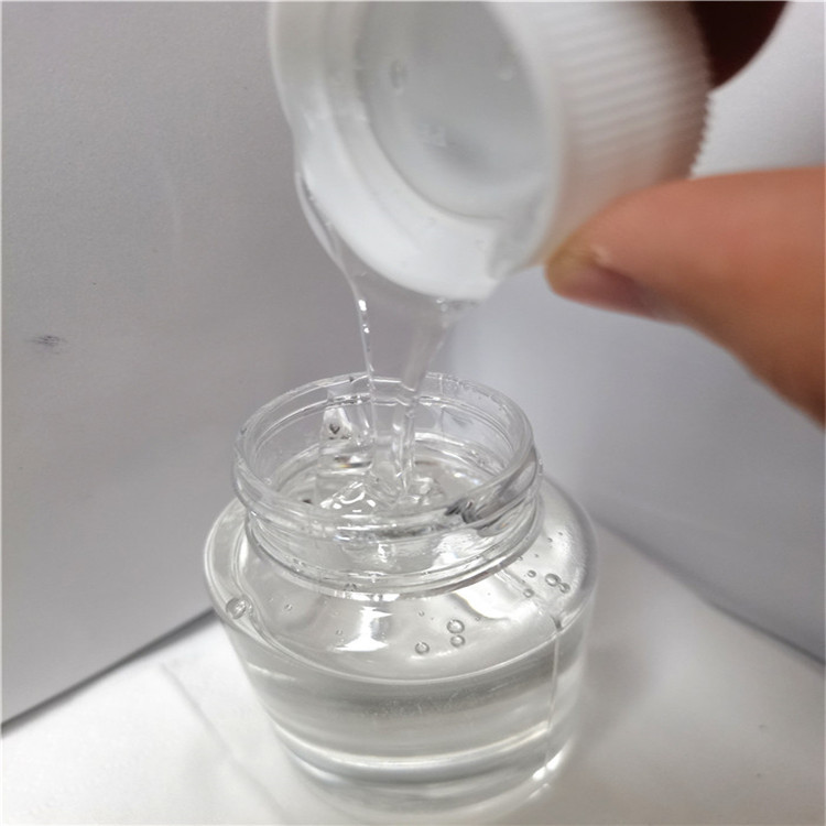 Pb2400 High Viscosity Polyisobutylene Suitable for the Preparation of Heavy Oil Creams and Lotions or Makeup