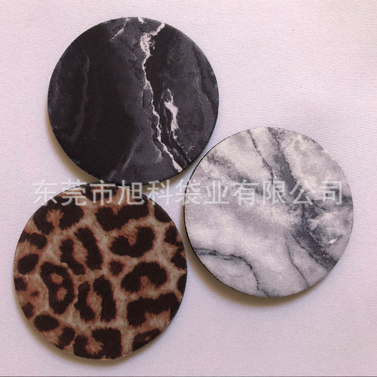 Кофейный подстаканник из дайвингового материала, модный, удобный, с многоцветным узором и рельефной задней стороной