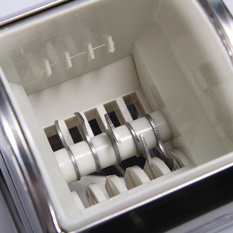 Stainless steel household hand ice crusher Penguin manual ice machine Mini small sand ice machine manufacturers supply