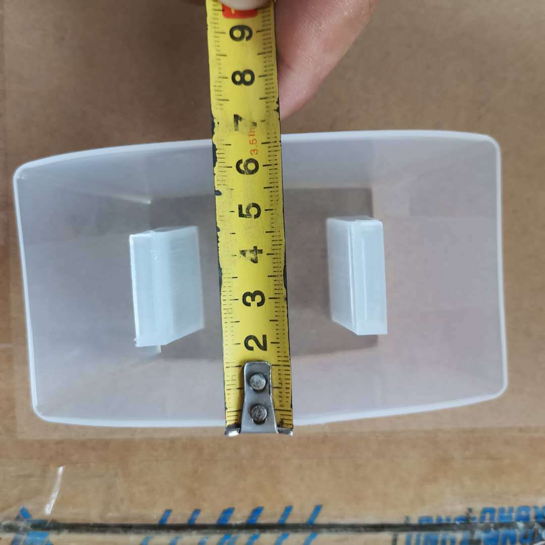 Spot range hood oil cup oil box high permeability plastic PP European oil Cup distance 5.5cm