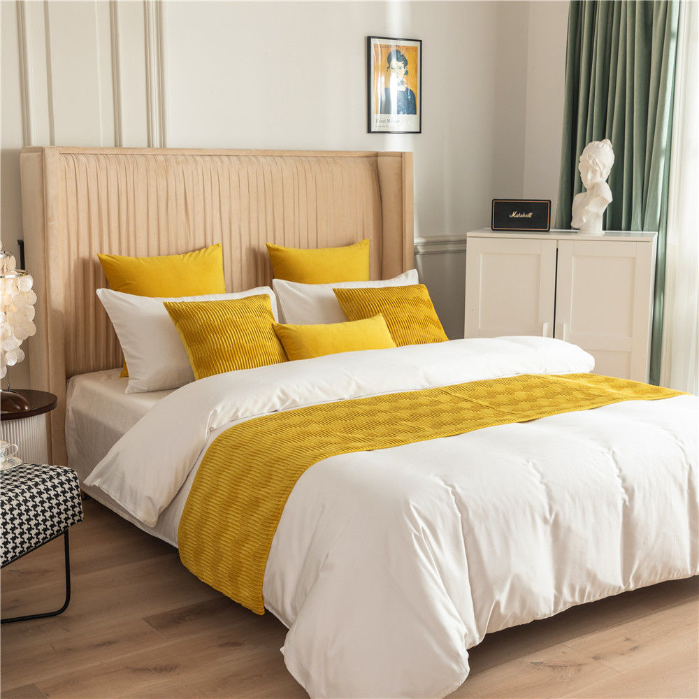 Nordic simple solid color Dutch velvet geometric wave pattern double-sided available Hotel B & B model room bed runner bed towel