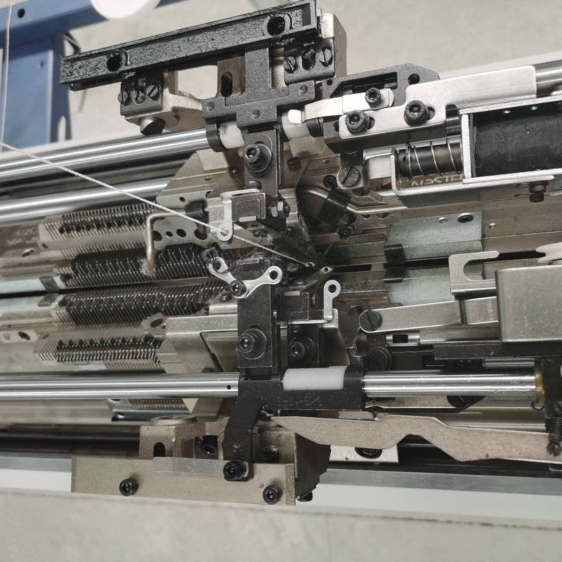 Manufacturers sell second-hand automatic glove knitting machine labor glove knitting machine package installation package teaching technology