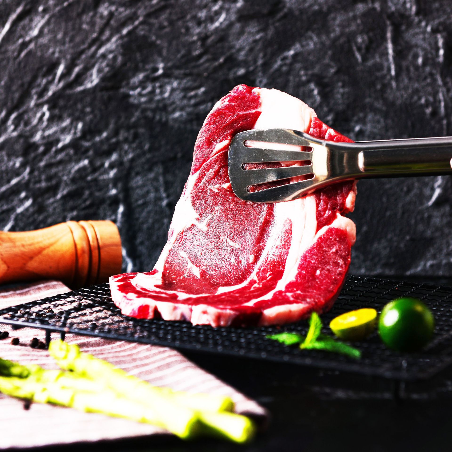 Street Steak Original Cut Fresh Marinated Wholesale Kidsren's Black Pepper Filet Mignon Thick Cut Steak Whole Box Manufacturer