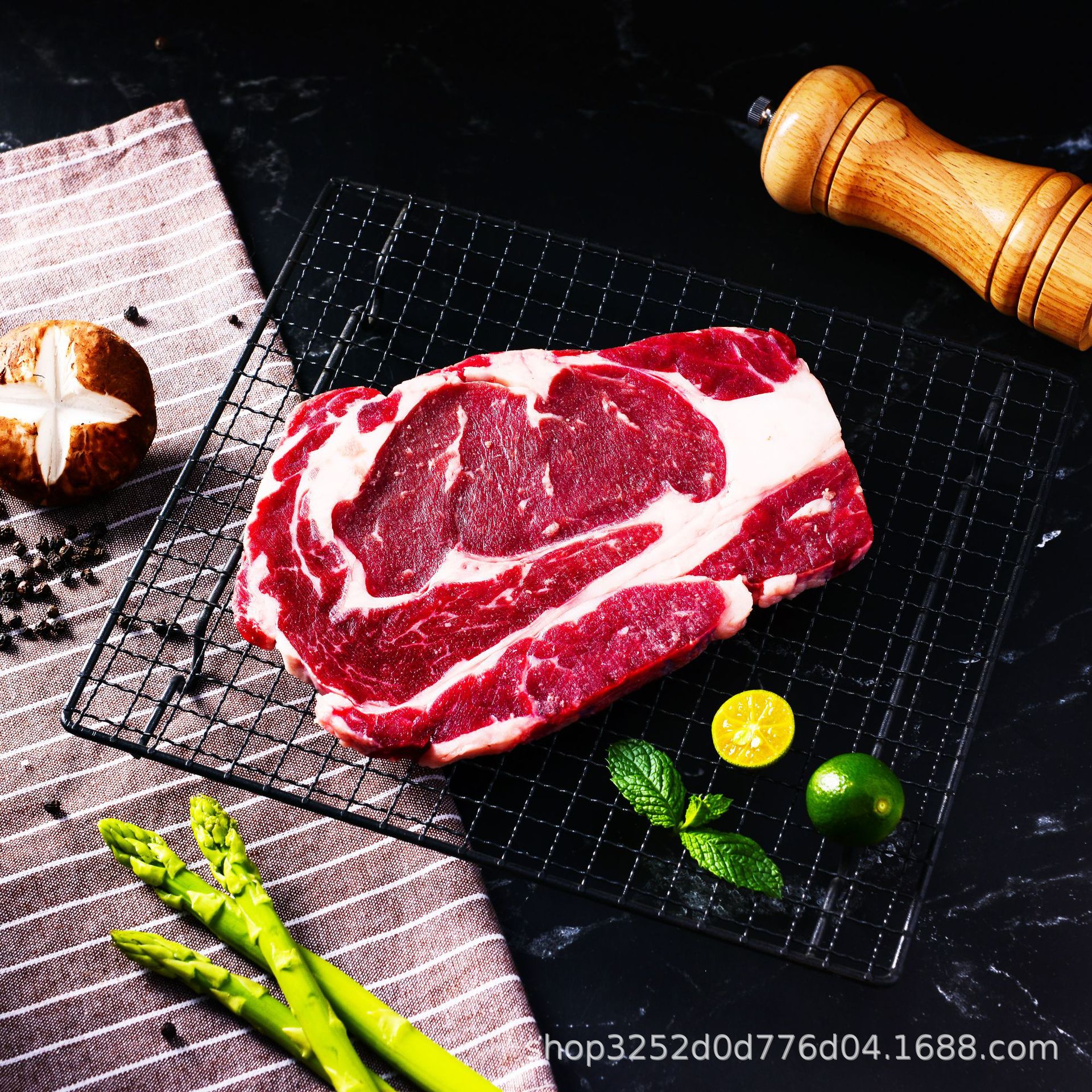 Tomahawk Steak Night Market Street Thick Cut Beef Wholesale Sirloin Fillet Fresh Free Shipping Full Box Commercial Source Manufacturer