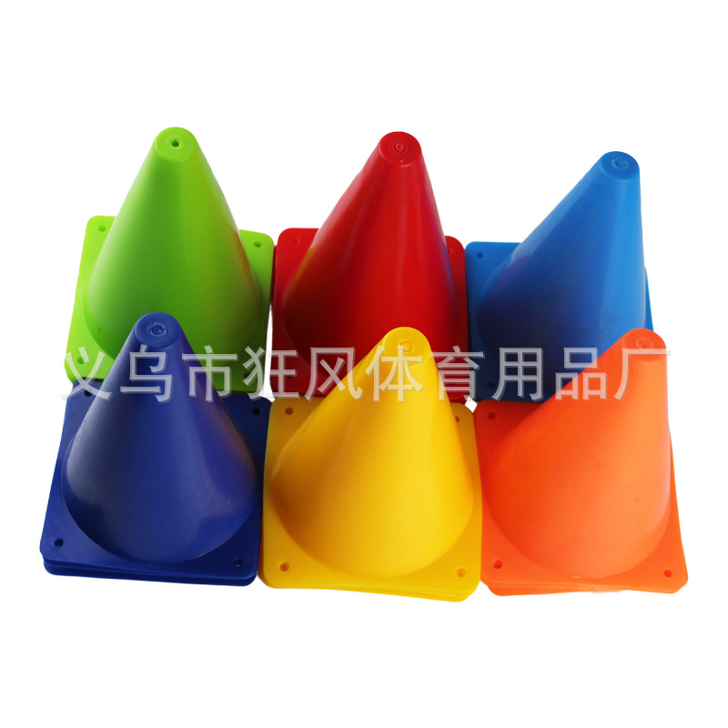 18cm Football Training Sign Bucket 6 Inch Triangle Marker Obstacle Training Cone Roadblock Ice Cream Tube