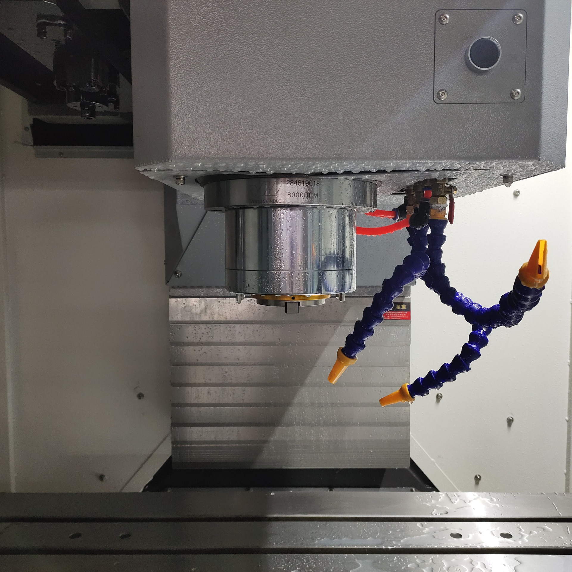 VMC650 vertical processing medium and small equipment mold processing system optional manufacturer in stock