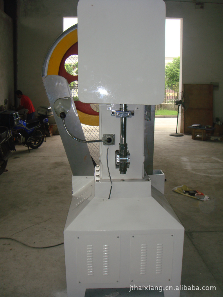 На продажу 10т пресс для таблеток в форме цветочной корзины Малый пресс для таблеток в форме цветочной корзины Серия прессов для таблеток в форме цветочной корзины