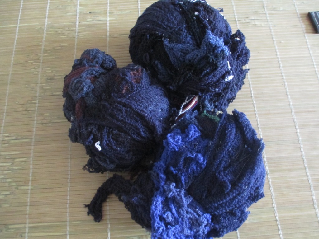 Manufacturer of Cotton Yarn and Cotton Silk Waste Thread Absorbs Water and Oil, White Colorfuled Cotton Fiber