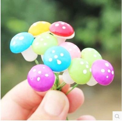 Mini Cute Colorful Small Mushroom Ornaments Moss Micro Landscape Ecological Bottle Succulent Bonsai diy Material Package