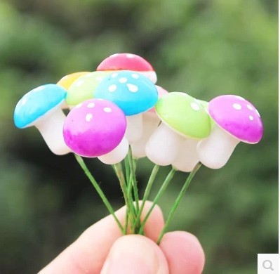 Mini Cute Colorful Small Mushroom Ornaments Moss Micro Landscape Ecological Bottle Succulent Bonsai diy Material Package