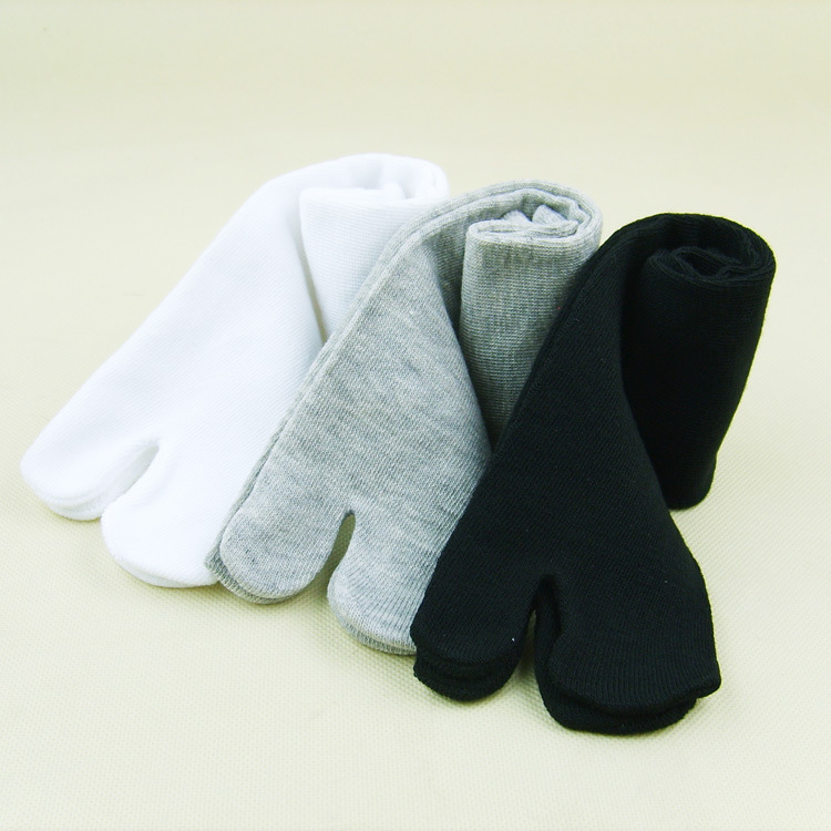 Factory direct two toe socks tube Japanese clogs props hotel bath socks toe socks spot wholesale socks