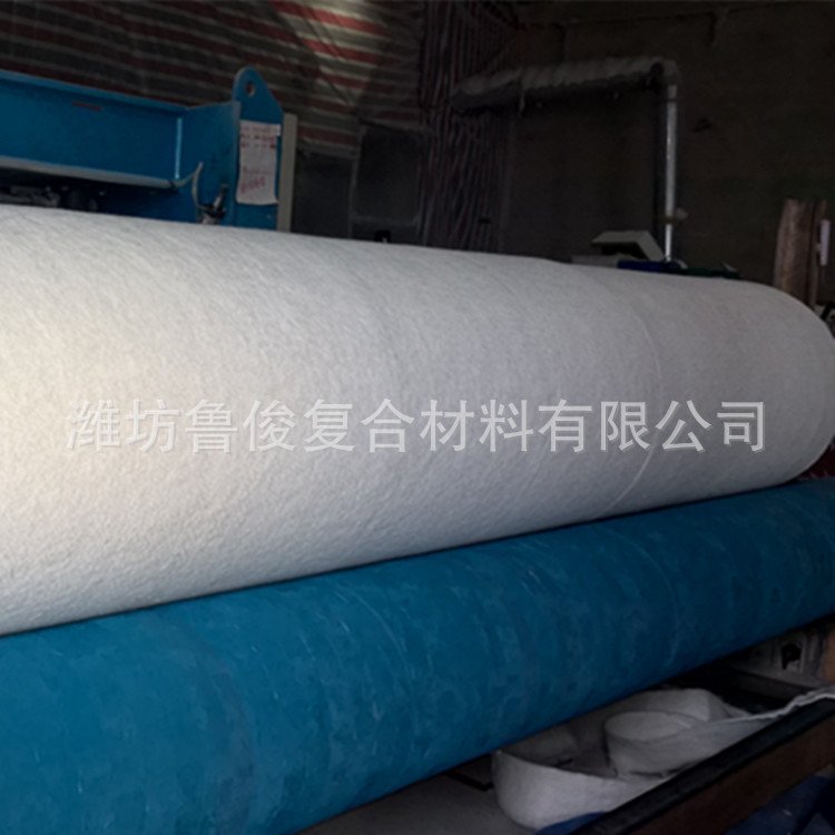 White Fireproof and Heat Insulation High Temperature Needle Thorn Cotton Alkali-free Fiberglass Needle Thorn Felt 3-25 Mm Thickness Fiberglass Felt