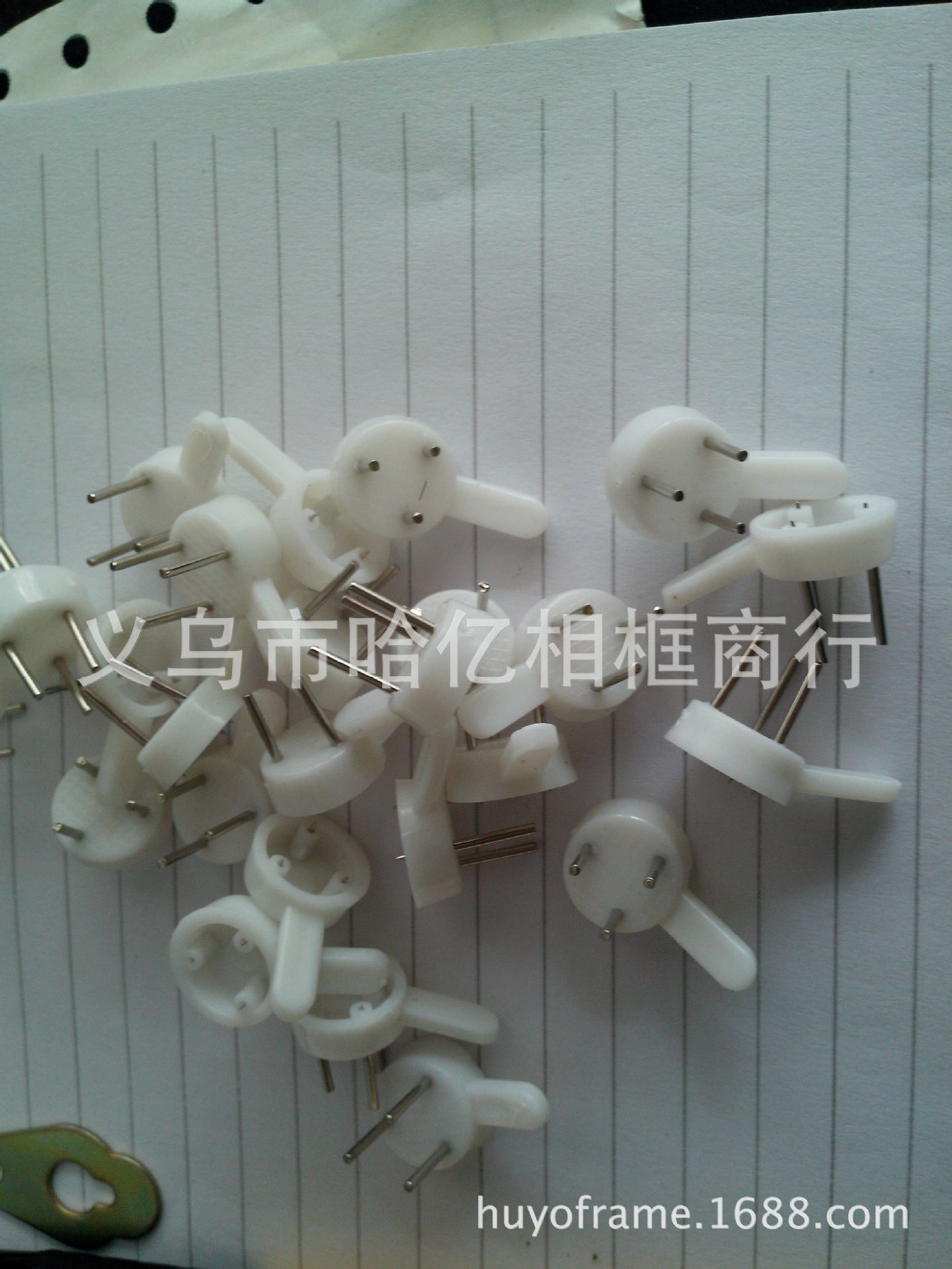 Oil painting photo wall high quality traceless nail wall nail traceless hook default send 12mm free shipping