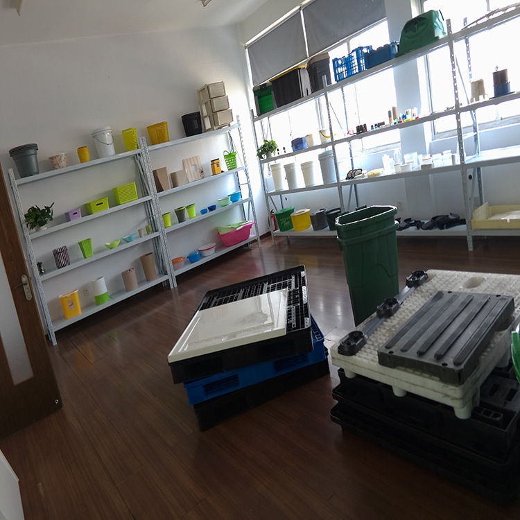 Профессиональная разработка продукта, дизайн формы, изготовление пластиковых форм, обработка литьем под давлением, услуги по производству и упаковке под ключ