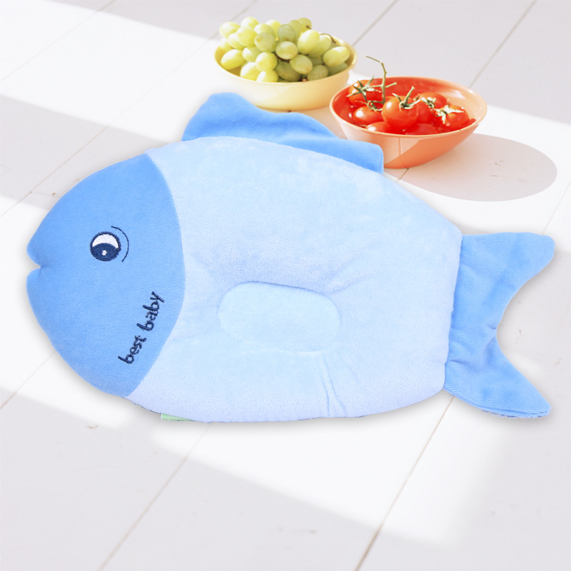 Beautiful Baby Maternal and Infant Products Newborn Cartoon Fish-shaped Pure Cotton Baby Pillow Anti-deflection Head Shaped Pillow