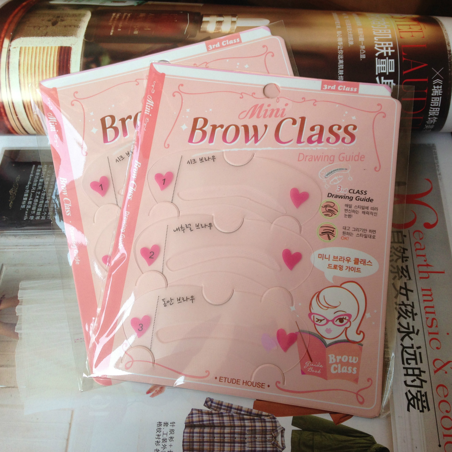 T factory wholesale beauty makeup eyebrow tool non-handheld beginner thrush aid thrush card can be fixed LOGO