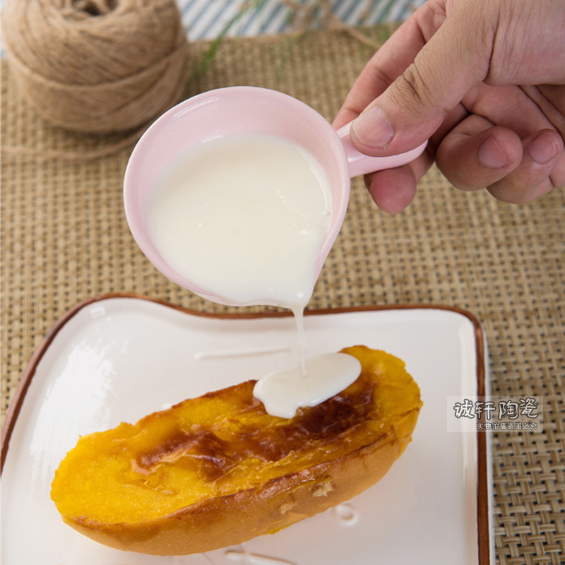 Wholesale ceramic milk pot yogurt cup candy color Milk Cup with handle Western food jam cup color tableware milk spoon