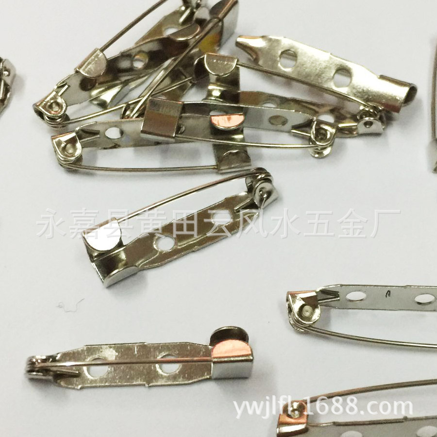 Factory Direct Sales Metal Copper Iron Simple Safety Pin Simple Pin Badge Brooch Fabric Corsage Accessories