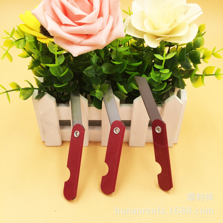 Wholesale red frosted iron sheet multi-function knife tool knife small size folding sharp art knife paper cutting knife
