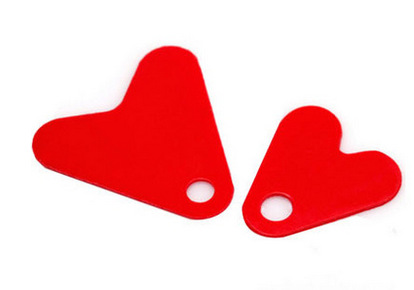 Пластиковый хвост рыбы маленькое красное сердце поддельная приманка блестки хвост приманки пластиковая красная деталь