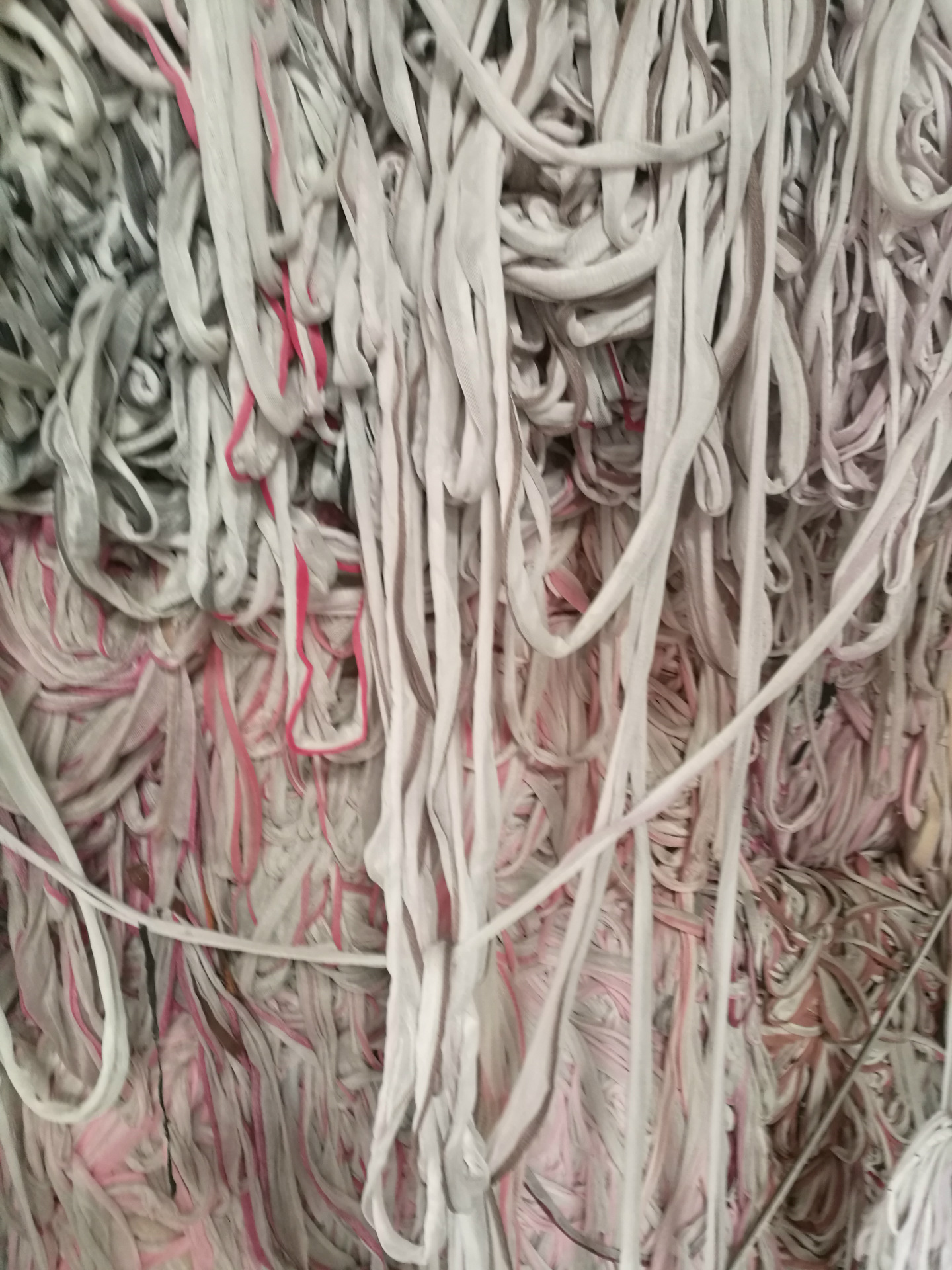 The Manufacturer Supplies Second-Class Defective Chemical Fiber Cloth Strips, Mop Cloth Strips, Mop Ropes, Forest Greenhouse Fixed Defective Cloth Strips