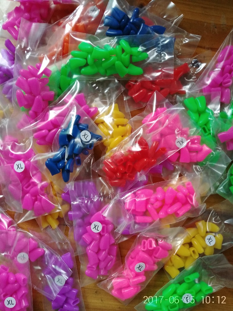 Bag nail caps pet nail cover pet anti-scratch nail cover