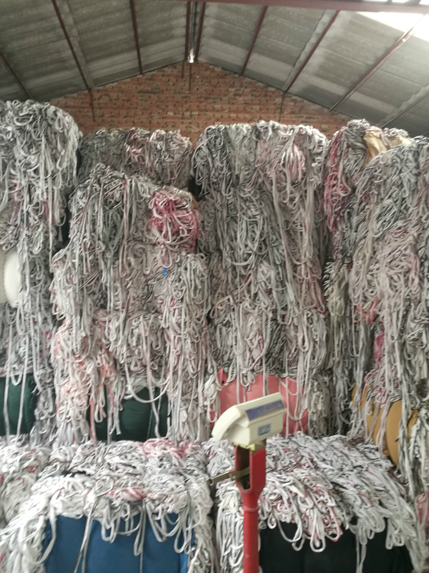 Manufacturer of Chemical Fiber Rags, Long Cloth Strips, Ropes, Bricks, Trees, Mops, Machine Wiping Cloths, Industrial Rags