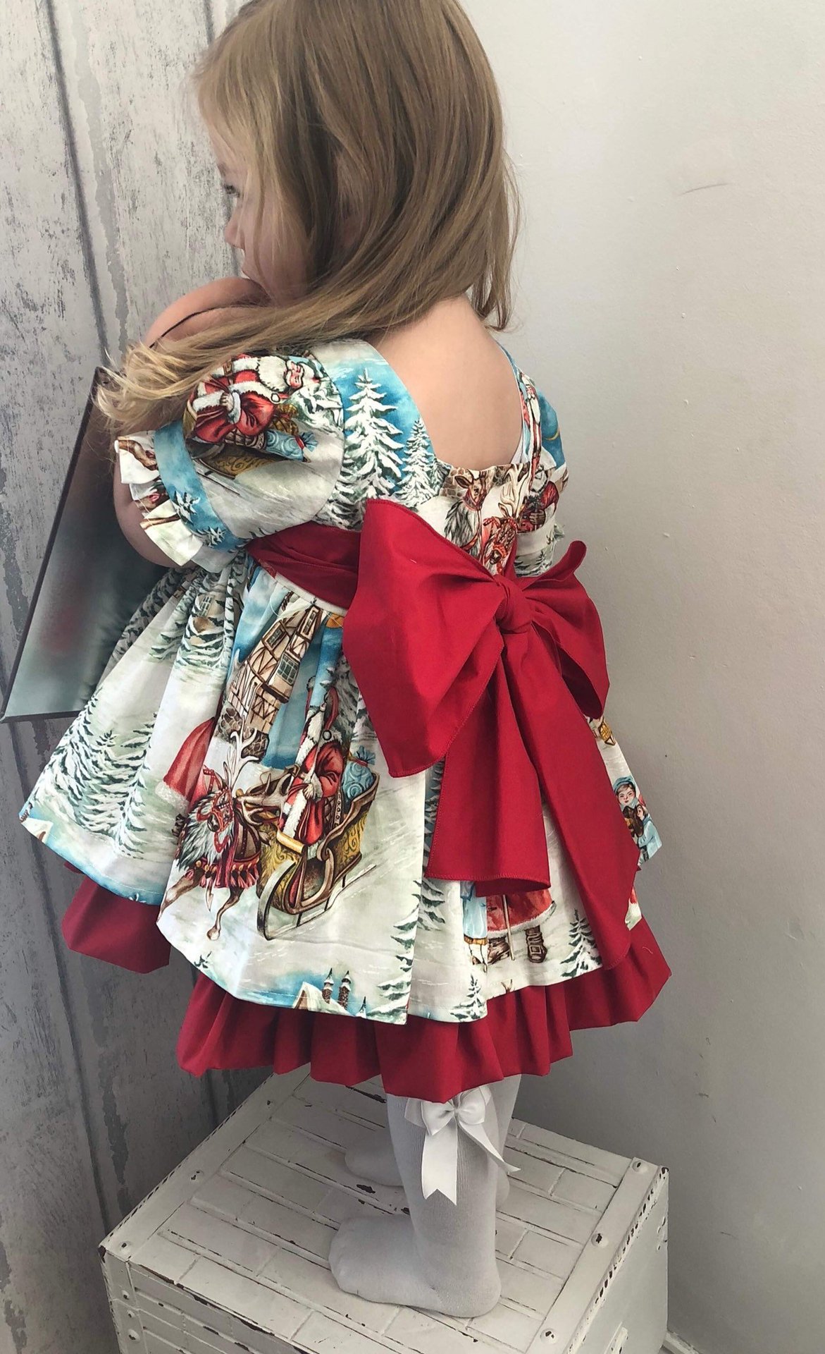 Cross-border foreign trade export e-commerce ins explosions European and American children Santa Claus printed large bow skirt